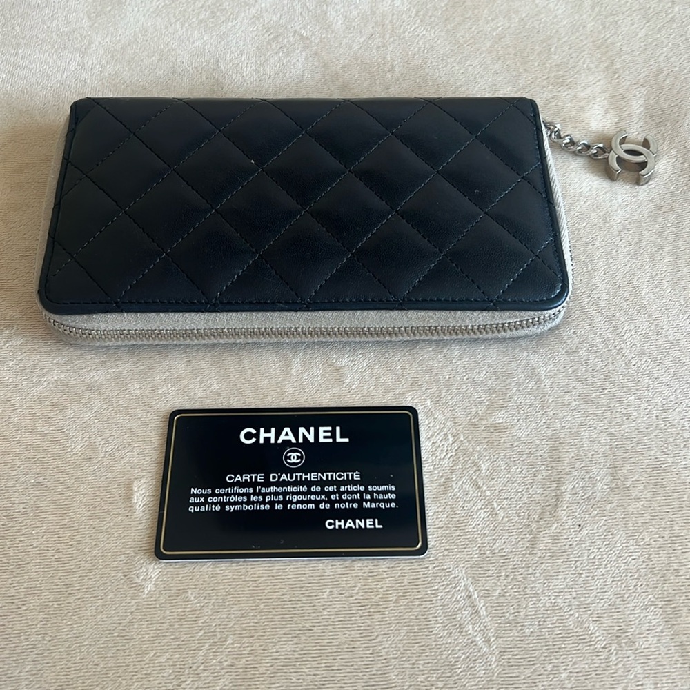 Chanel wallet 100% lamb leather